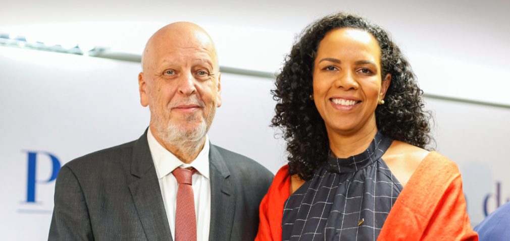 Sanovicz assume a presidência executiva do Conselho Deliberativo da ABEAR e Jurema Monteiro é nomeada nova presidente da entidade